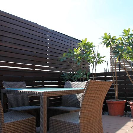 Udman Hotel Panchshila Park Új-Delhi Kültér fotó