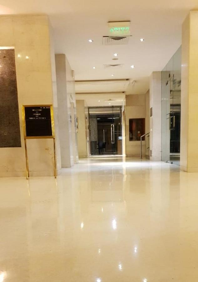 Udman Hotel Panchshila Park Új-Delhi Kültér fotó