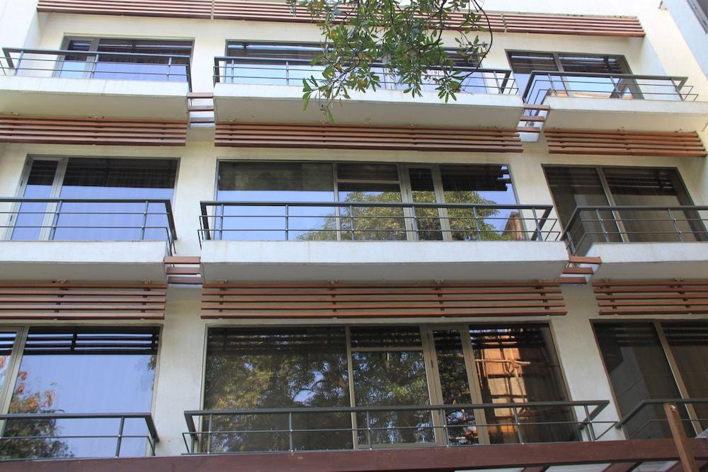 Udman Hotel Panchshila Park Új-Delhi Kültér fotó