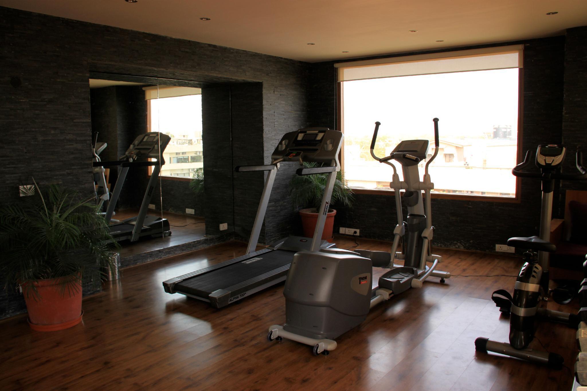 Udman Hotel Panchshila Park Új-Delhi Kültér fotó