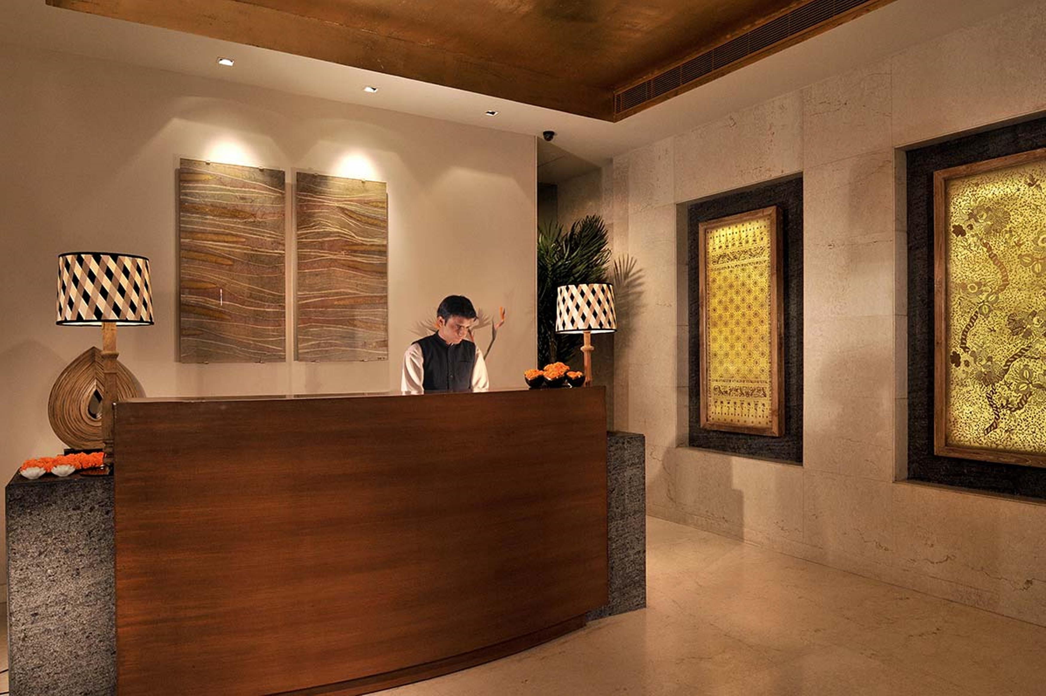 Udman Hotel Panchshila Park Új-Delhi Kültér fotó